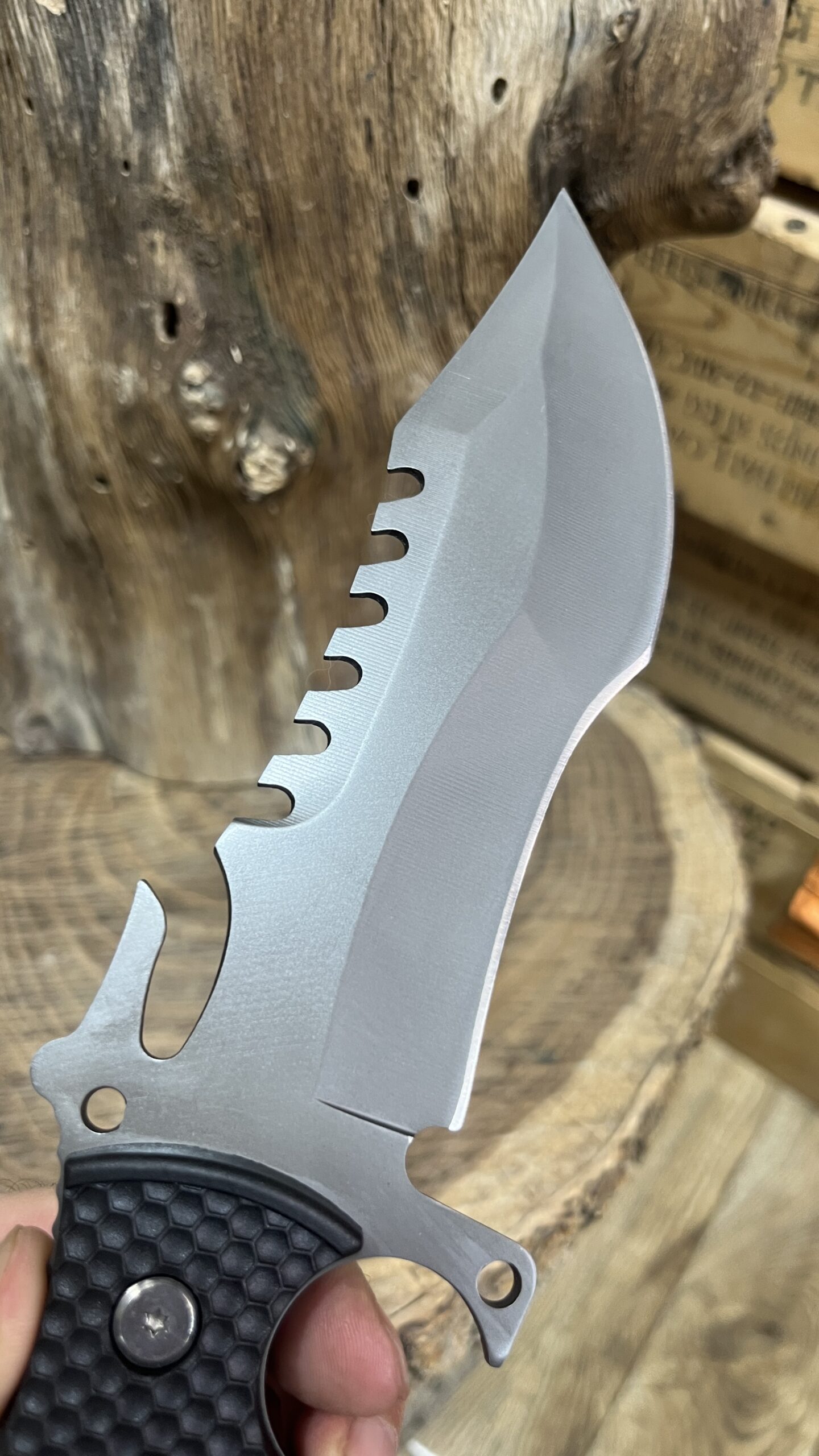 کارد شکاری تاکتیکال | TACTICAL HUNTING KNIFE4 کارد شکاری تاکتیکال | TACTICAL HUNTING KNIFE